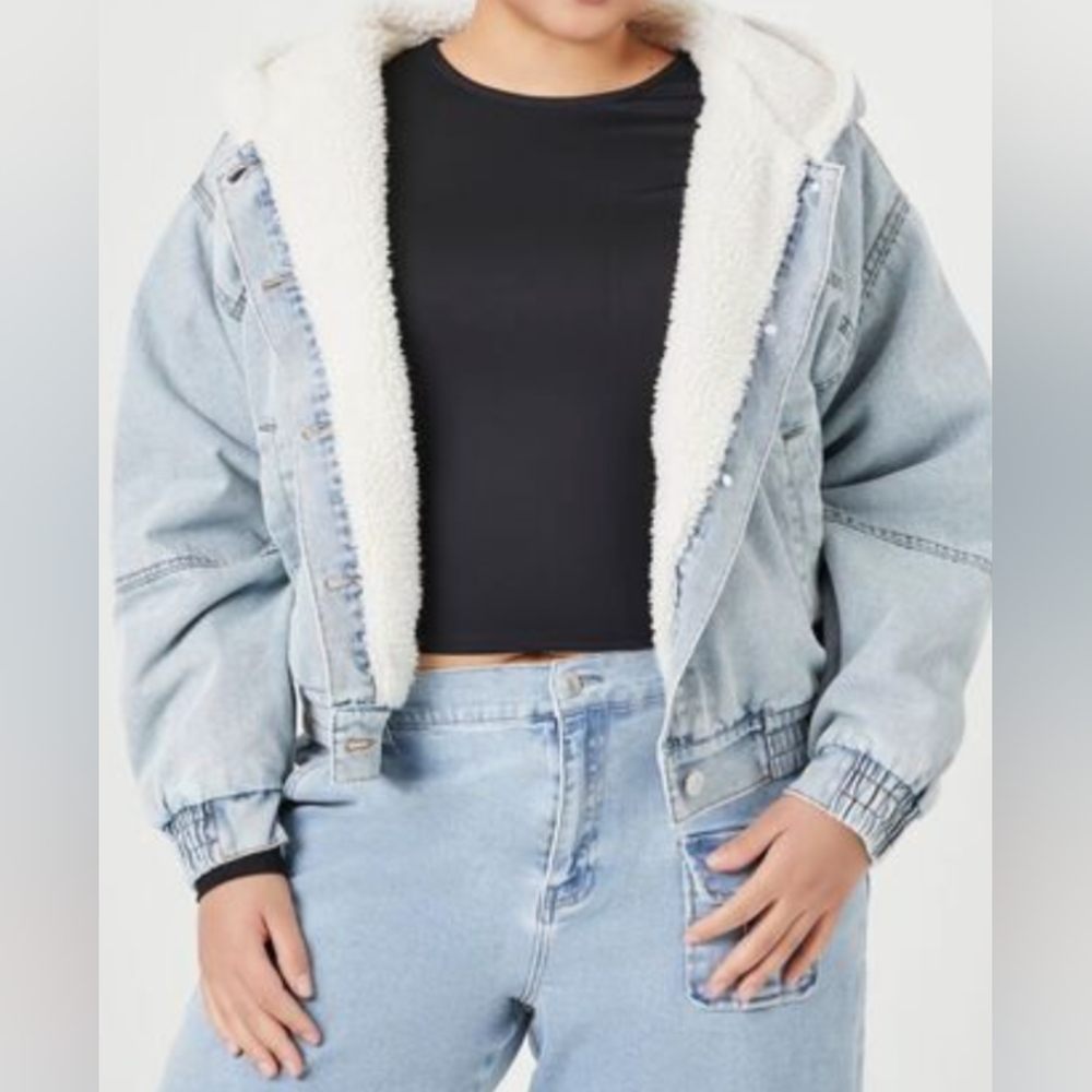 Forever 21 Denim & Faux Shearling Jacket Size M NWT MSRP $44.99